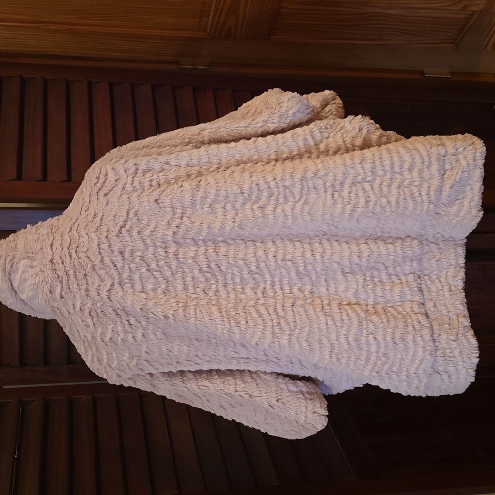 Democracy Teddy Jacket - Picture 2 of 7